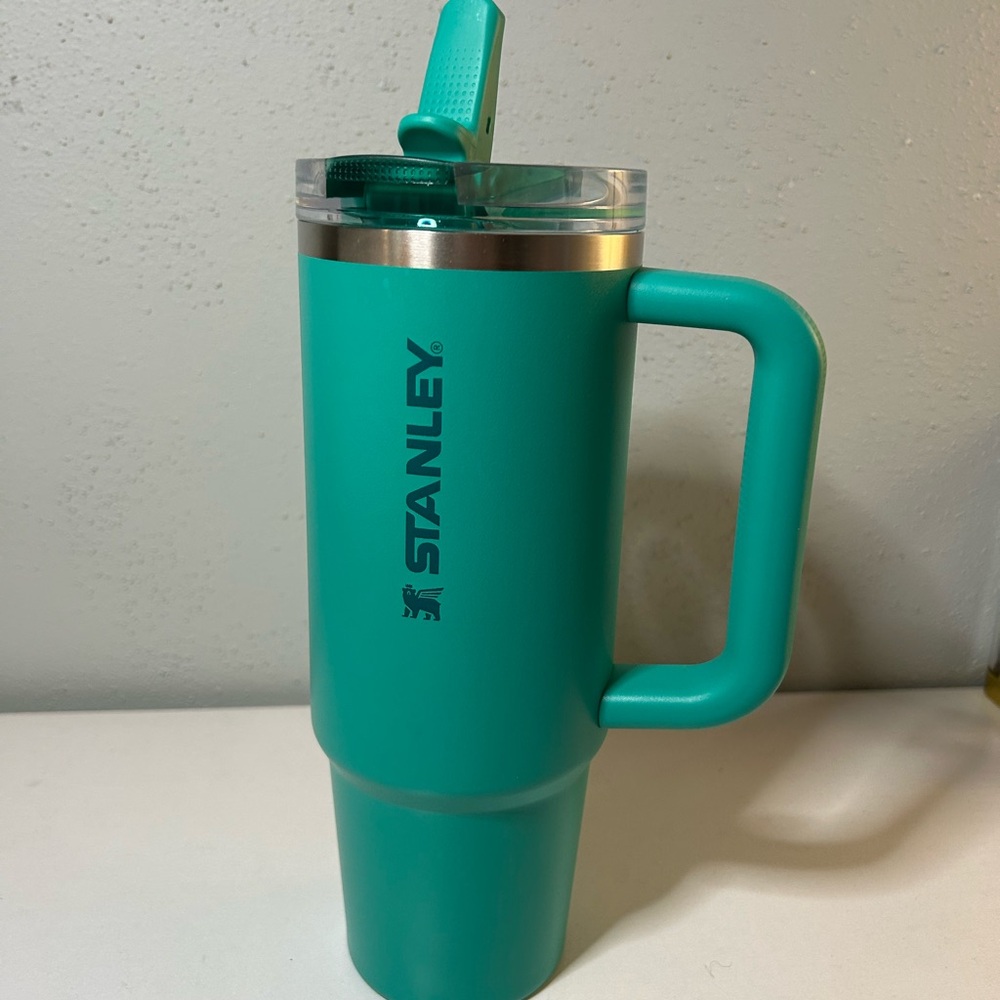 Stanley Aqua Travel Mug with Handle